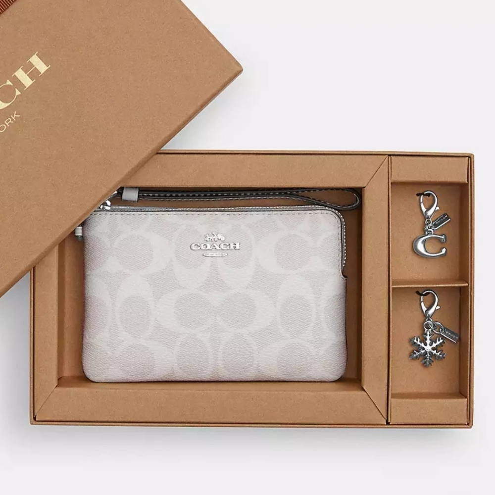 Boxed Coach Corner Zip Wristlet White